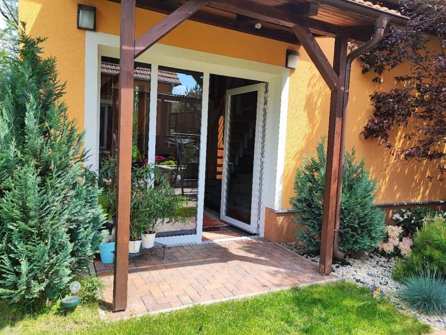 Bright Cosy House With Parking Semesterbostad Prag